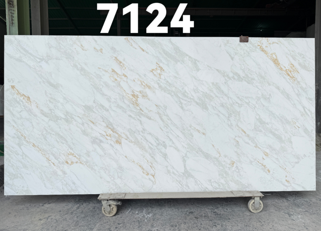 D7124 Calacatta Miraggio